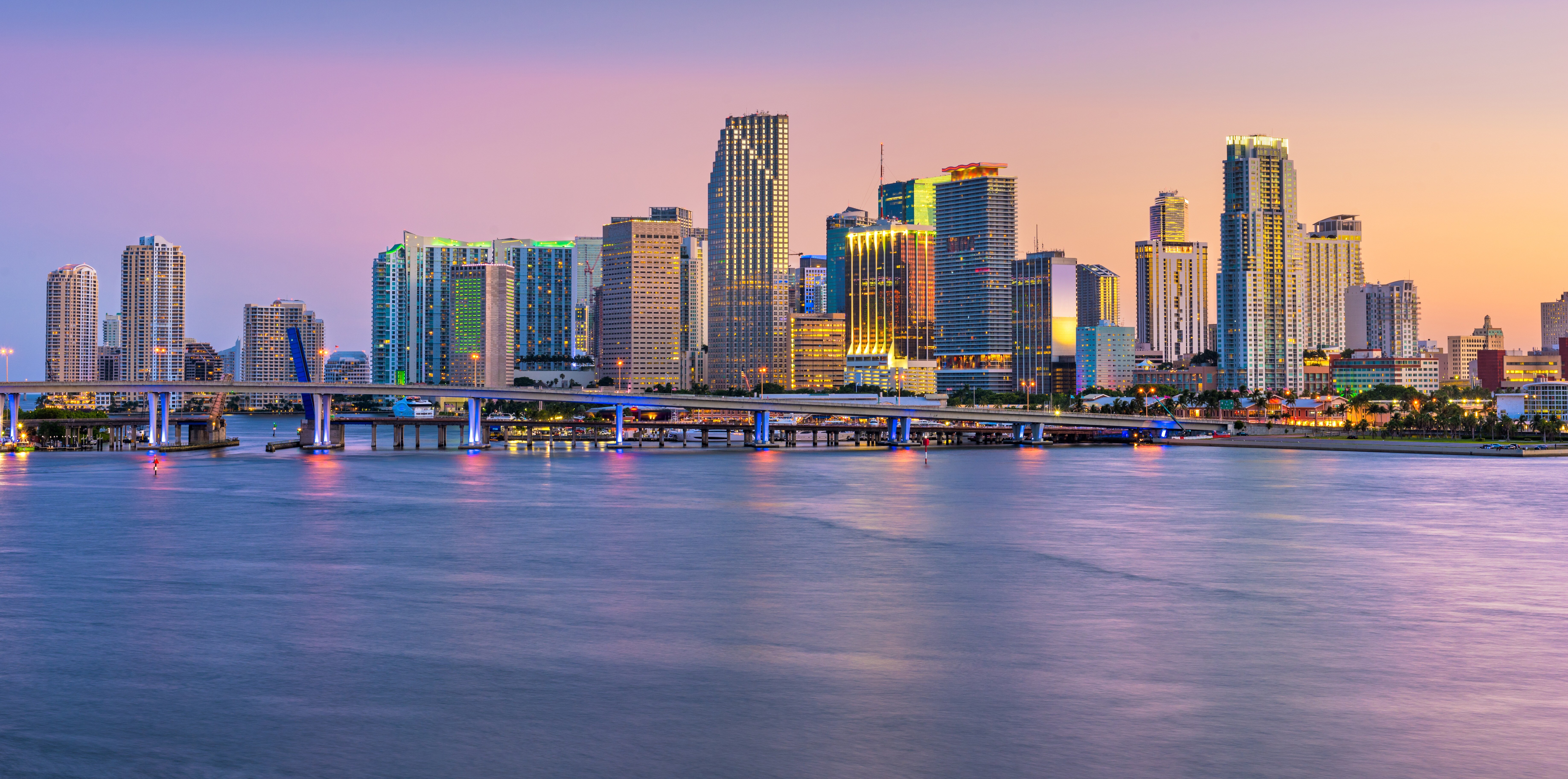 miami-florida-usa-skyline-on-bisayne-bay-2023-11-27-04-51-15-utc